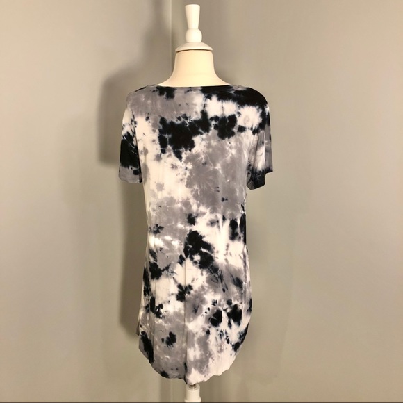 Time and Tru Tie Dye Top - Picture 8 of 11